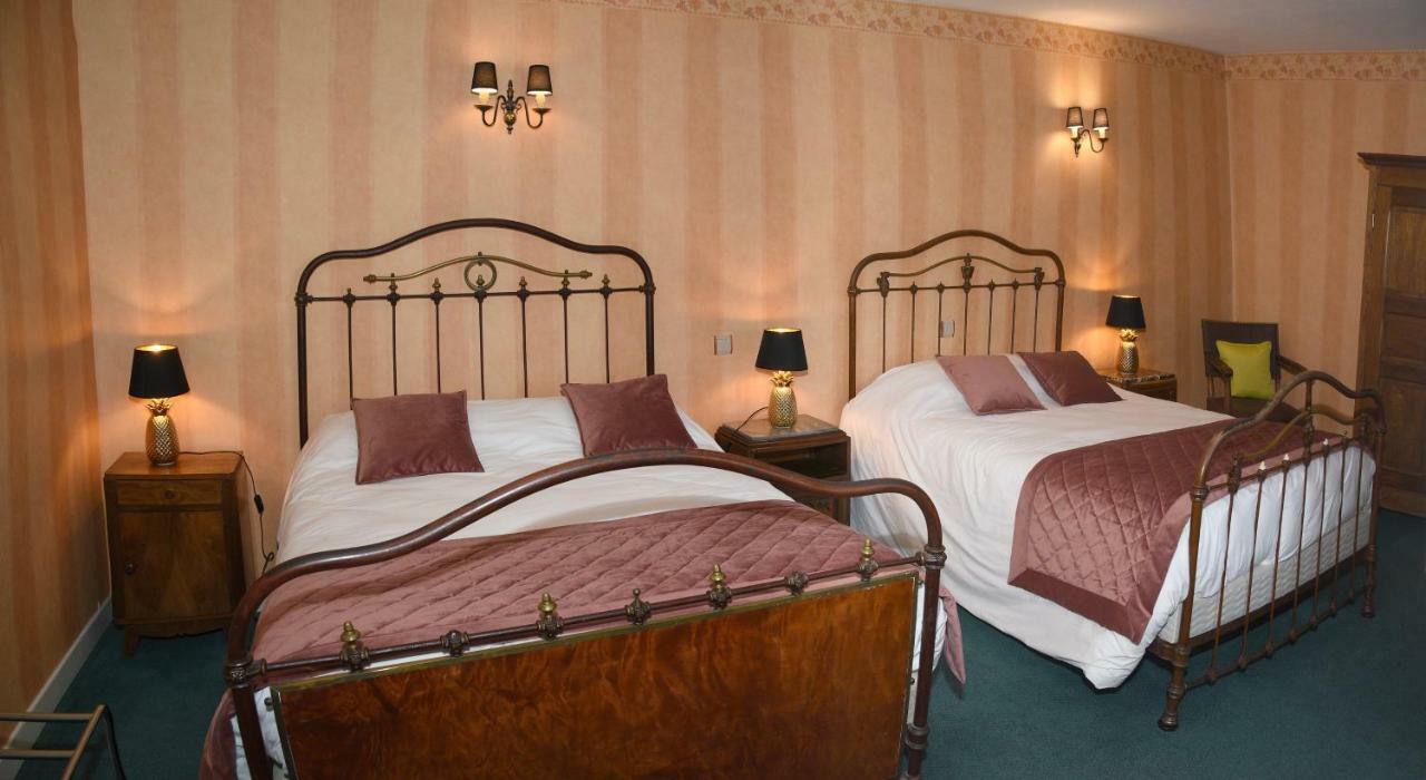 Hotel Le Baron Crémieu エクステリア 写真