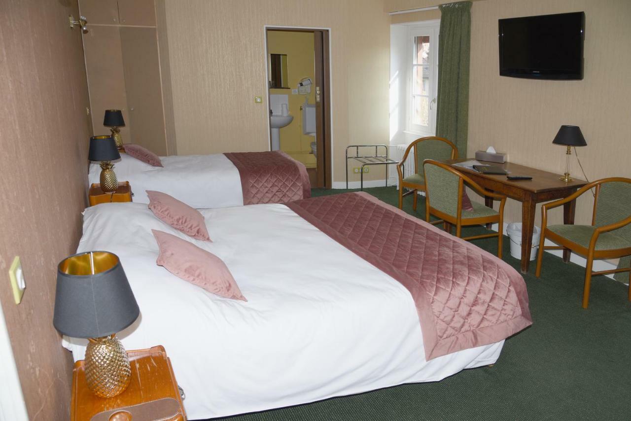 Hotel Le Baron Crémieu エクステリア 写真